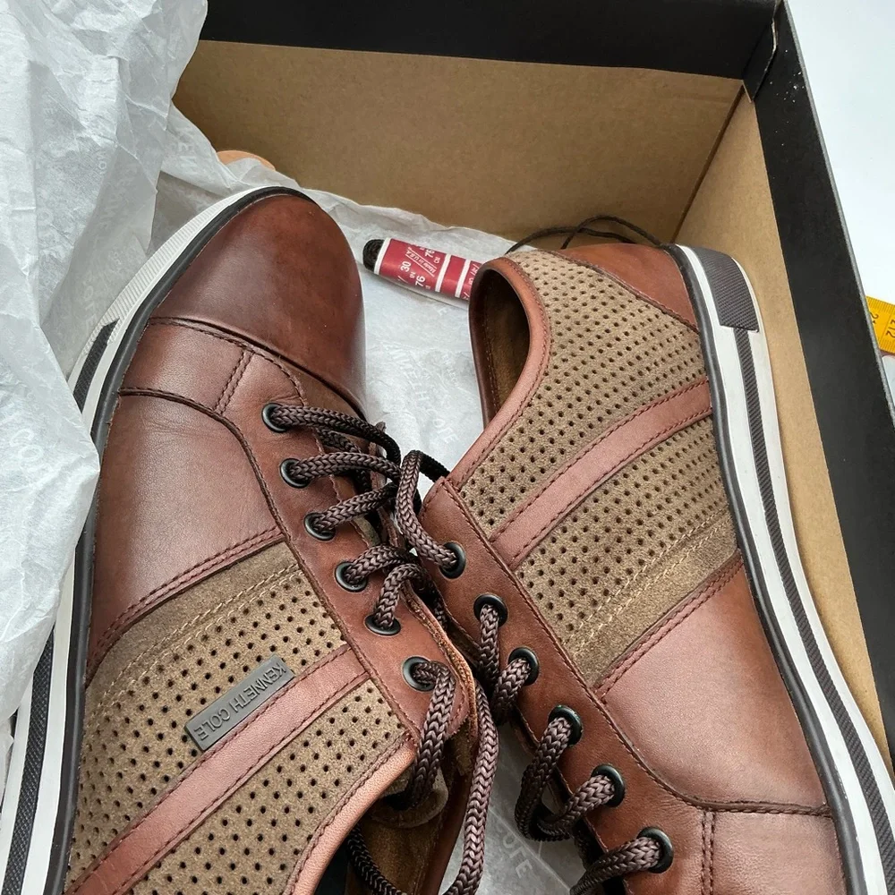 Cole Haan Men's Tan and‎ Brown Leather Oxfords size 9